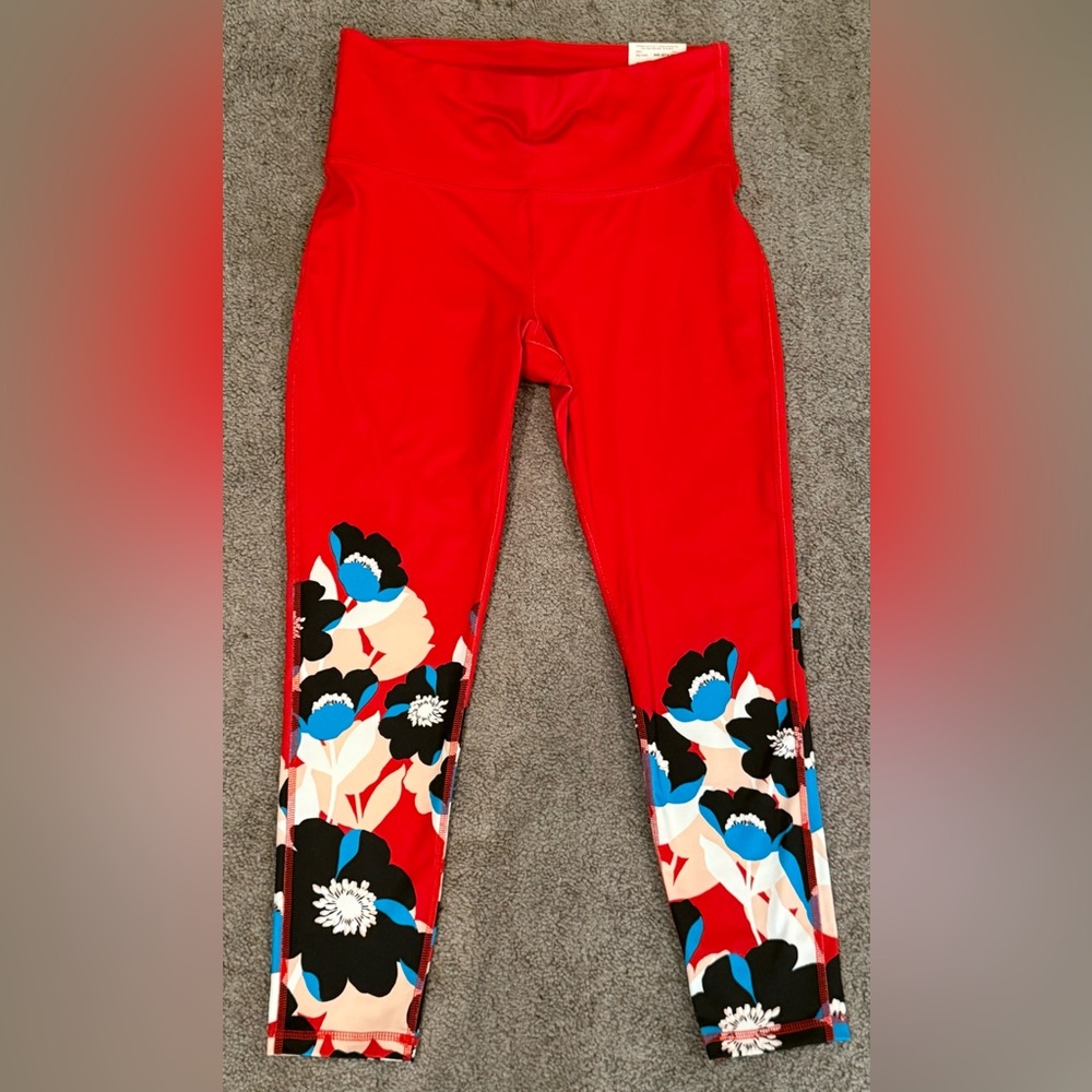 NWT Xersion Cyber Red 7/8 Performance Legging